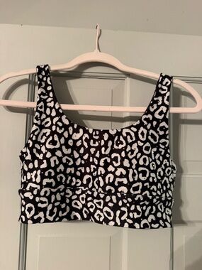 Black & White Leopard Print Sports Bra with Scoop Neck Jill bra